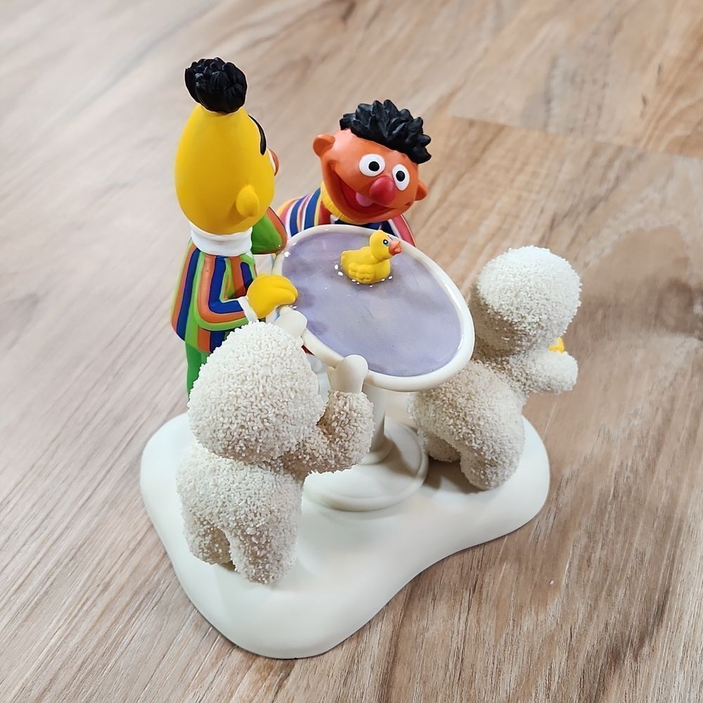 💜NIB Department 56 Snowbabies Sesame Street "Rubber Duckie Have Some Fun" - Picture 10 of 16